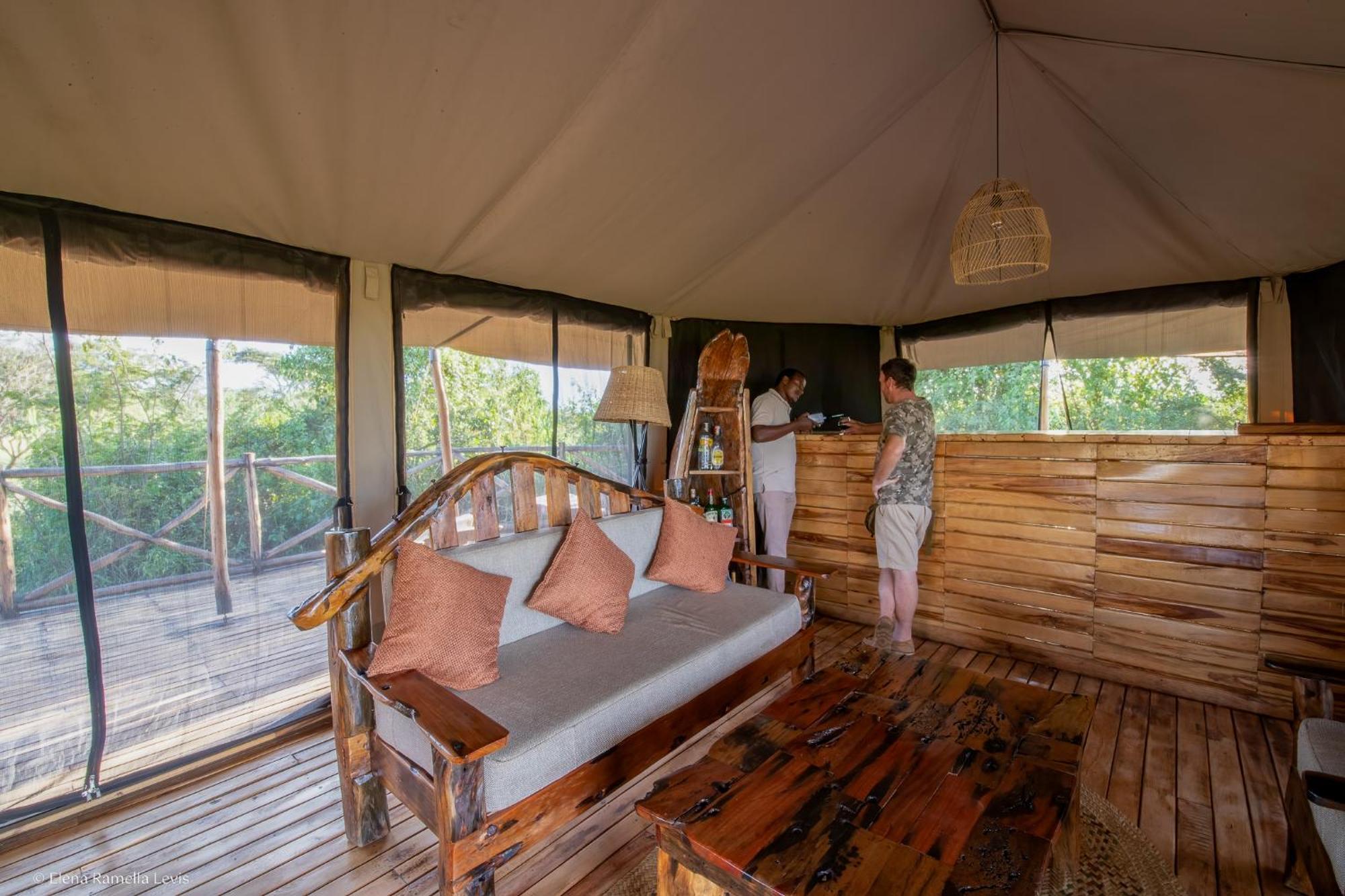 Serengeti Kifaru Tented Lodge Mugumu Kültér fotó