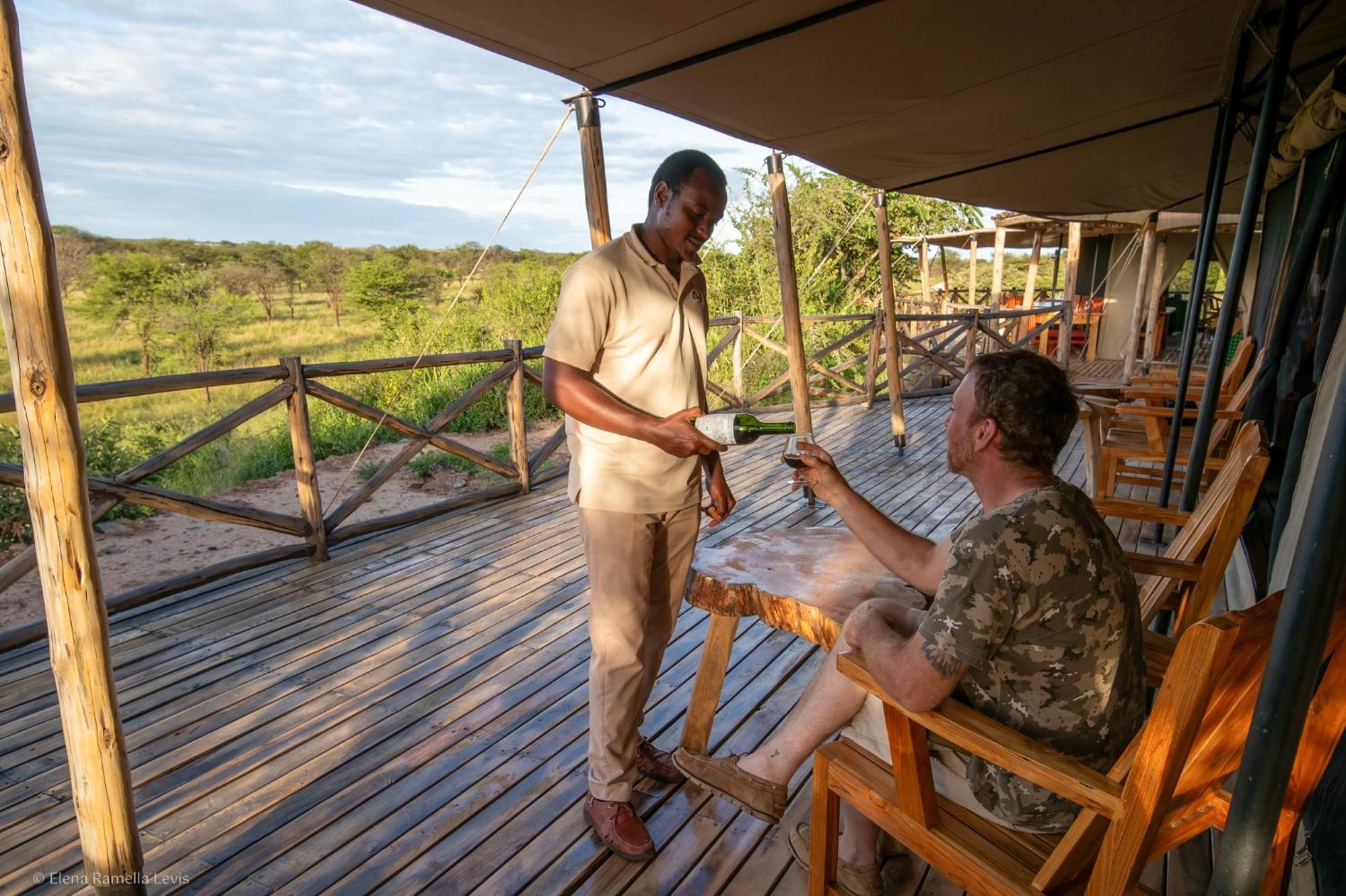 Serengeti Kifaru Tented Lodge Mugumu Kültér fotó